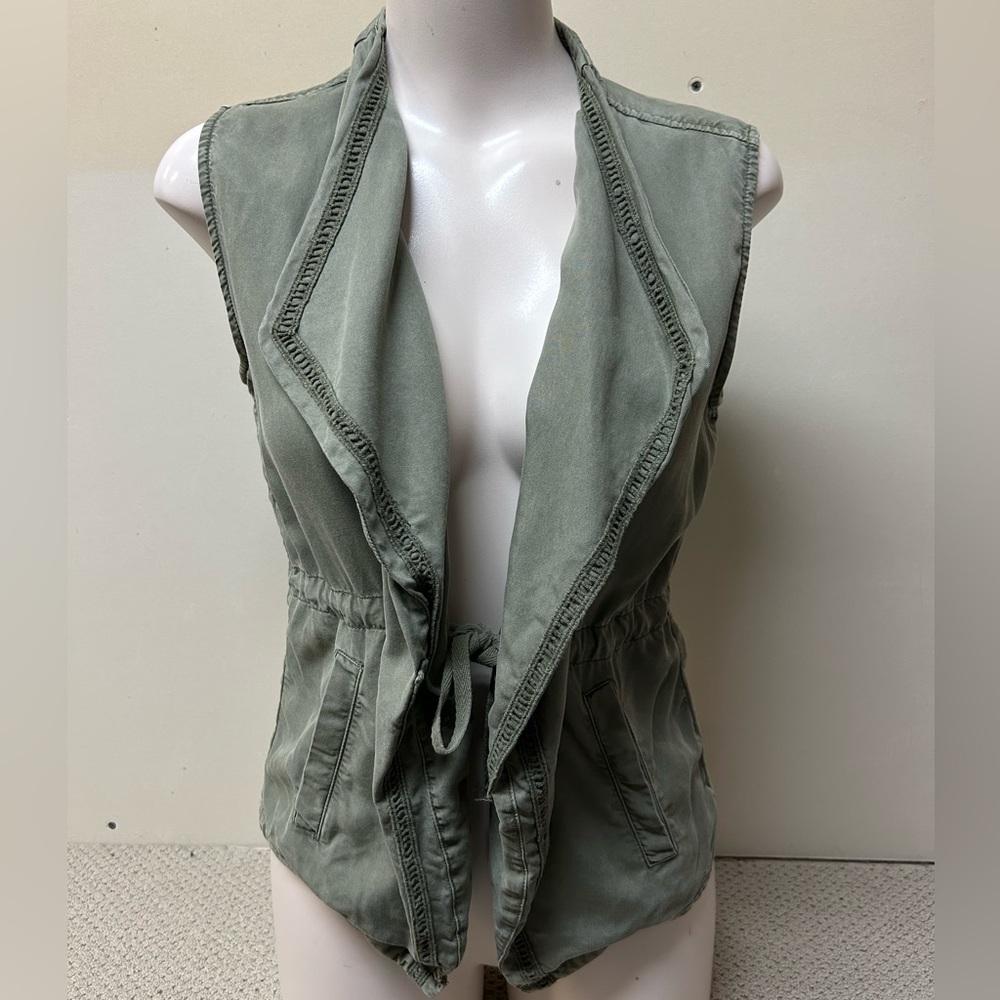 2/$30⚡️- VEST | Women’s Max Jeans vest size small